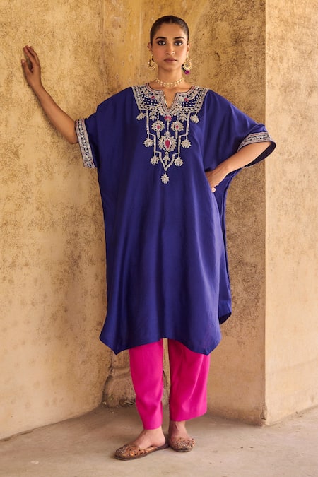 Buy_Vinita Bhansali_Blue Silk Embroidery Split V-neck Gulnaar Kaftan Set _Online_at_Aza_Fashions