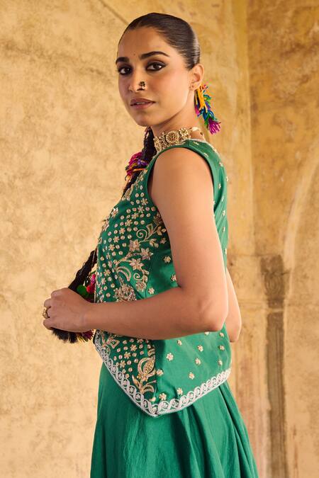 Vinita Bhansali Green Silk Embroidery V-neck Vanhi Waist Coat Set Online at Aza Fashions Vinita Bhansali_Green Silk Embroidery V-neck Vanhi Waist Coat Set _Online_at_Aza_Fashions