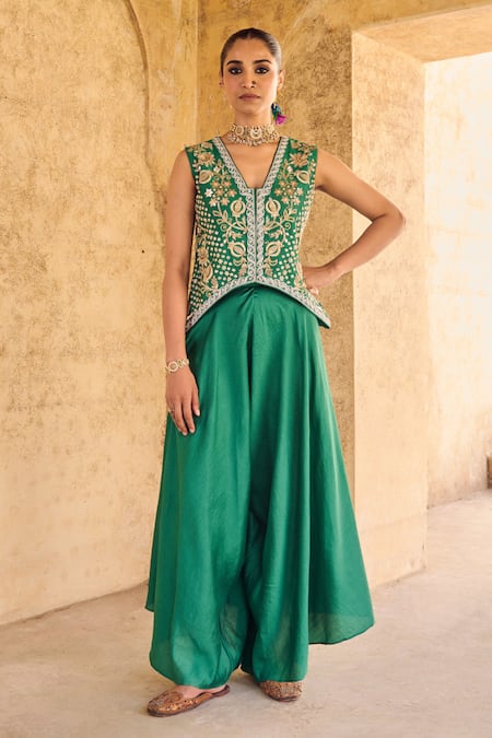 Vinita Bhansali Green Silk Embroidery V-neck Vanhi Waist Coat Set 