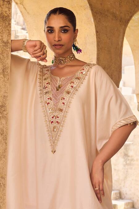 Vinita Bhansali_Cream Silk Embroidery V-neck Mahira Kaftan Set _Online_at_Aza_Fashions