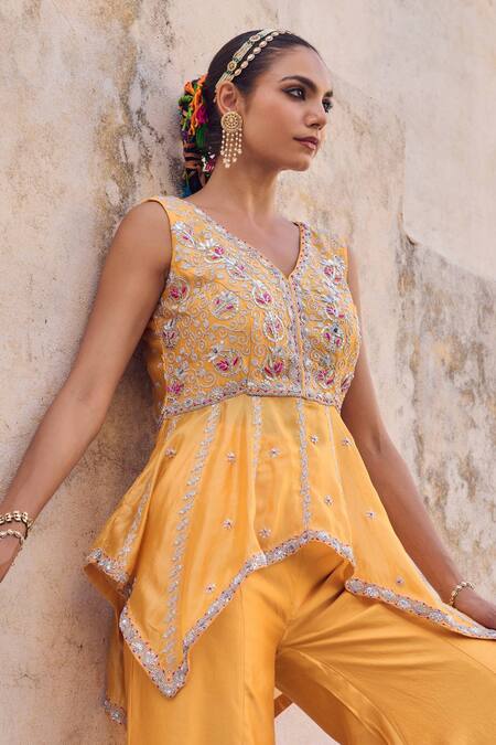 Shop Vinita Bhansali Yellow Silk Sequins, Embroidery V-neck Sunheri Co-ord Set Online at Aza Fashions Shop_Vinita Bhansali_Yellow Silk Sequins, Embroidery V-neck Sunheri Co-ord Set _Online_at_Aza_Fashions