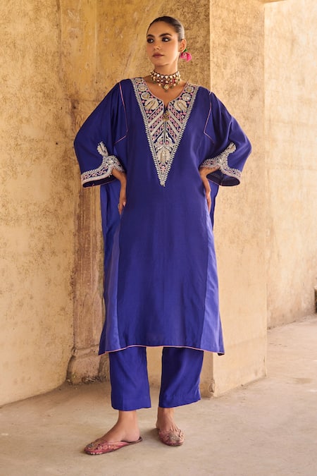 Vinita Bhansali Blue Silk Embroidery V-neck Aavya Designer Kaftan Set 