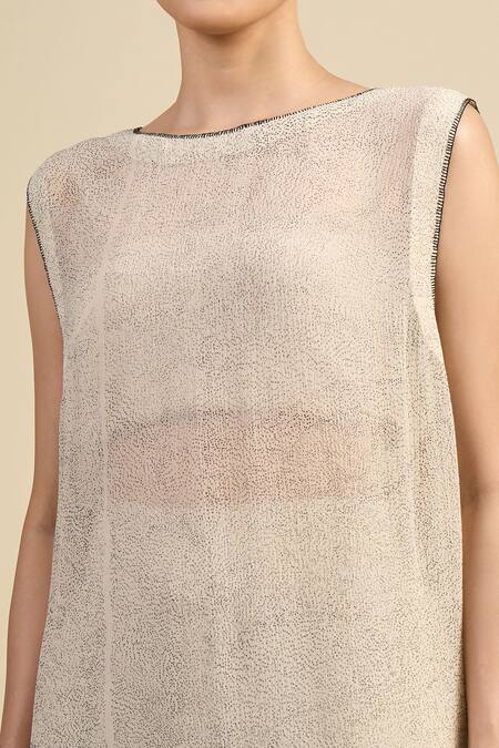 Divyam Mehta_Cream Chiffon Round Neck Straight Kurta Set_at_Aza_Fashions