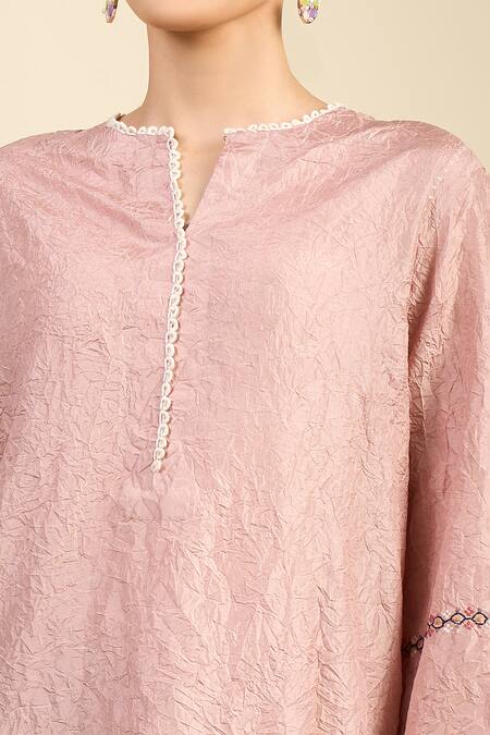 Divyam Mehta_Pink Round Neck Mulberry Straight Kurta Set _at_Aza_Fashions