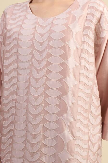 Divyam Mehta_Pink Chanderi Round Neck Straight Kurta Set _Online_at_Aza_Fashions