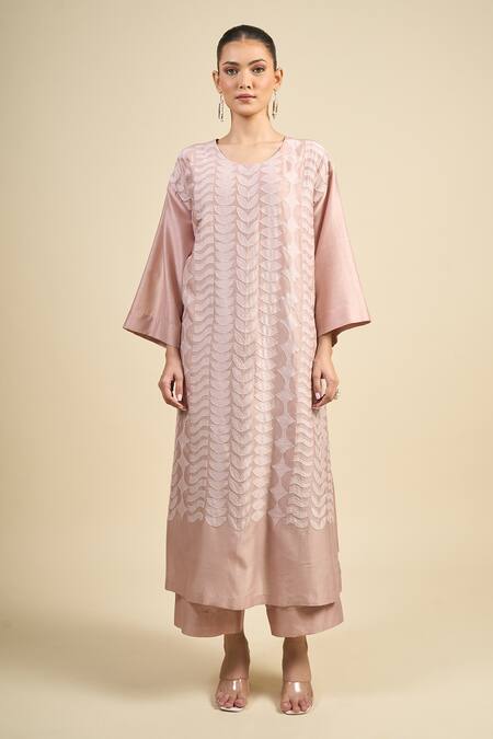 Buy_Divyam Mehta_Pink Chanderi Round Neck Straight Kurta Set _Online_at_Aza_Fashions