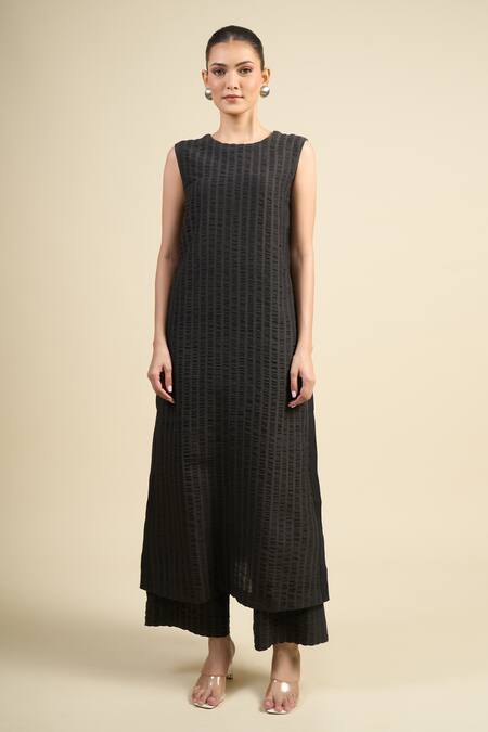 Divyam Mehta_Black Handloom Cotton Round Neck Coal Kurta Set _at_Aza_Fashions