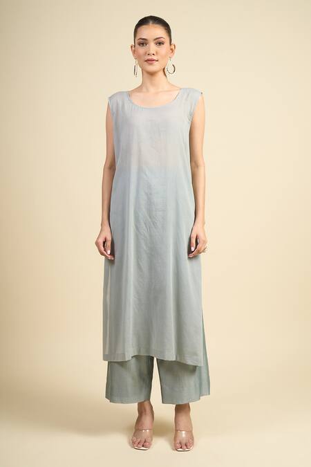 Buy_Divyam Mehta_Blue Chanderi Round Neck Printed Straight Kurta Set 