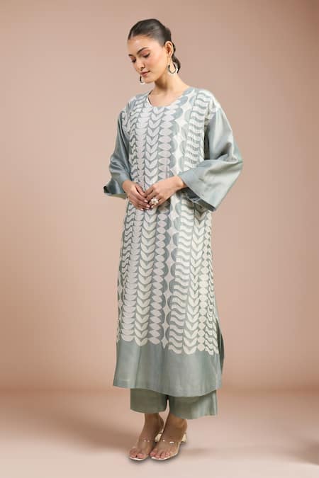 Divyam Mehta Blue Chanderi Round Neck Printed Straight Kurta Set 