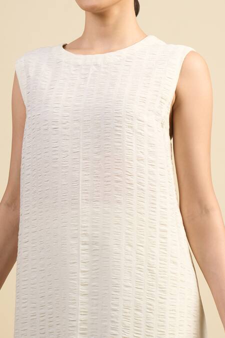 Buy_Divyam Mehta_Cream Handloom Cotton Round Neck Kurta Set 