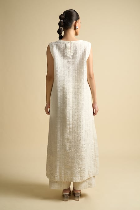 Divyam Mehta Cream Handloom Cotton Kurta Set 