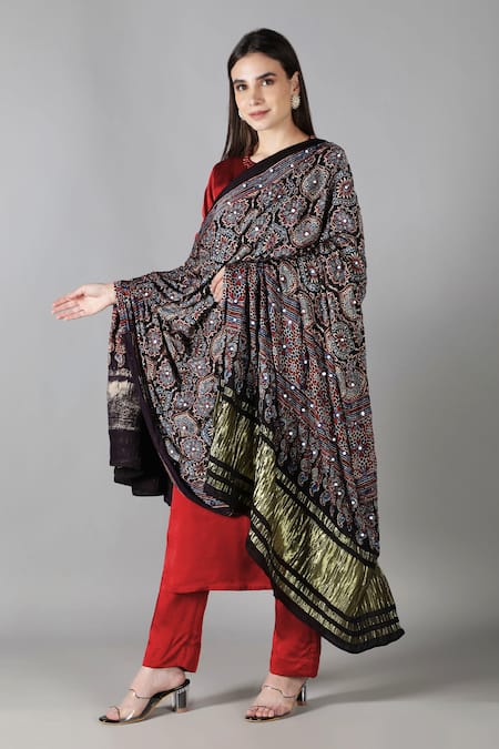 Sheeshakari Red Silk Embroidery, Sequins Printed Kurta Set 
