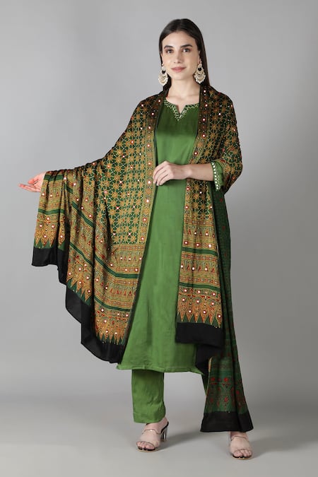 Sheeshakari Green Silk Sequins, Embroidery Round Neck Straight Kurta Set 