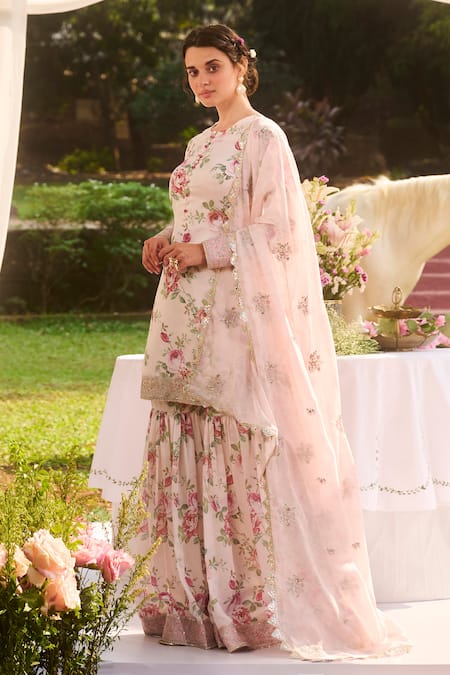 Lashkaraa Ivory Silk, Organza Embroidery Collared Floral Printed Kurta Set at Aza Fashions Lashkaraa_Ivory Silk, Organza Embroidery Collared Floral Printed Kurta Set _at_Aza_Fashions