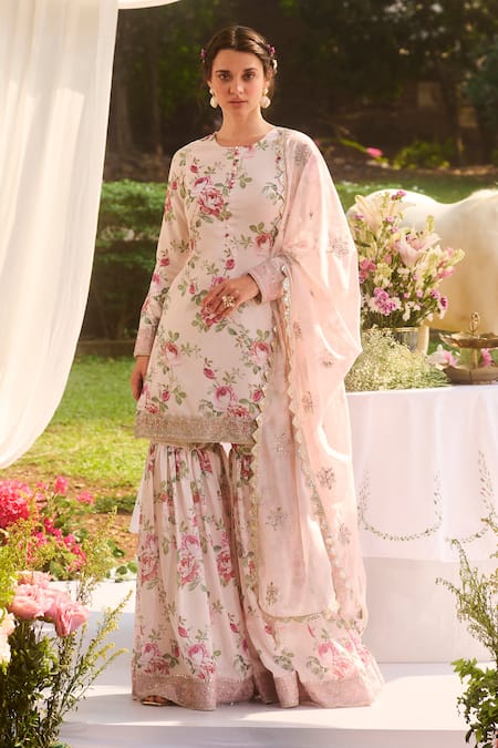 Shop Lashkaraa Ivory Silk, Organza Embroidery Collared Floral Printed Kurta Set Shop_Lashkaraa_Ivory Silk, Organza Embroidery Collared Floral Printed Kurta Set