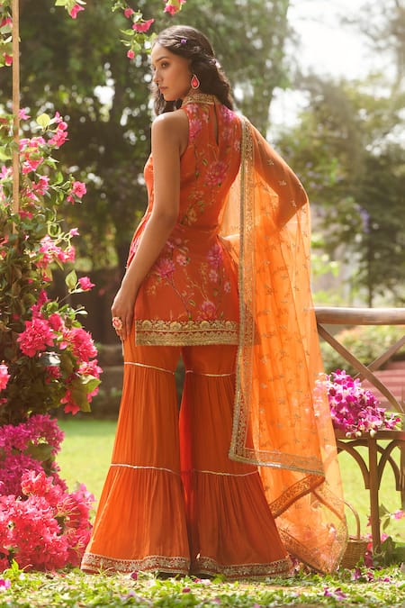 Lashkaraa Orange Silk Embroidered Kurta Set 