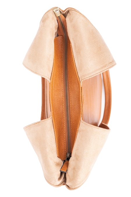 Buy Miri Tan Classic Handcrafted Tote Bag Buy_Miri_Tan Classic Handcrafted Tote Bag