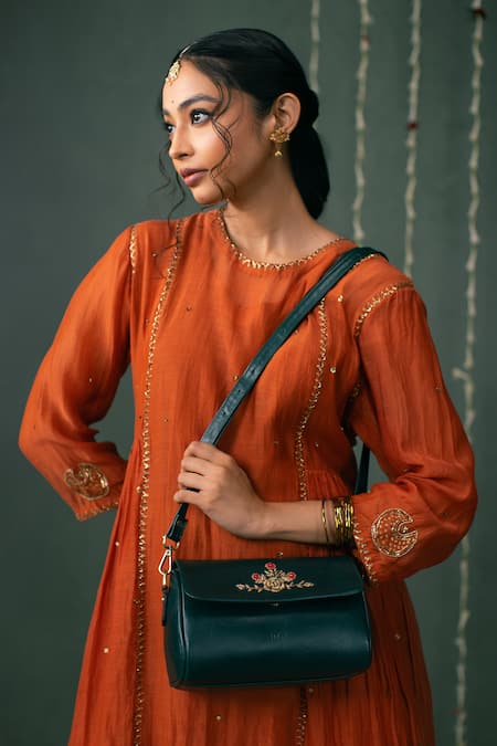 Miri Zari Roses Retro Style Flap Sling