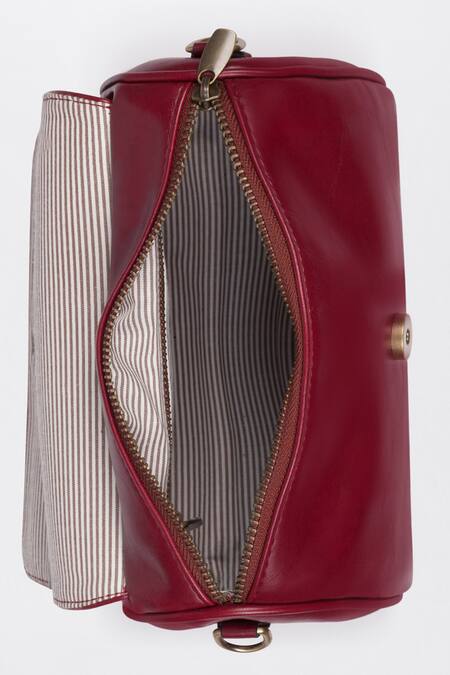 Miri_Maroon Rosewood Retro Flap Sling Bag _Online_at_Aza_Fashions