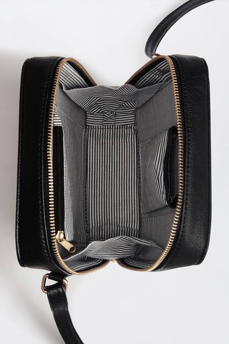 Buy_Miri_Black Embroidery Cross Stitch Sling Bag 
