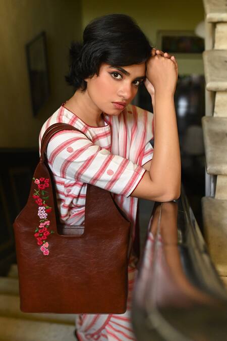 Miri_Brown Embroidery Hand Wildflowers Tote Bag _Online_at_Aza_Fashions