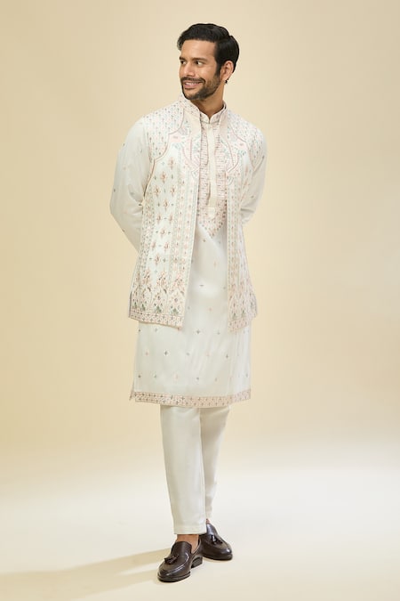 Shop_Rng Safawala_White Silk Embroidery Kurta Set 