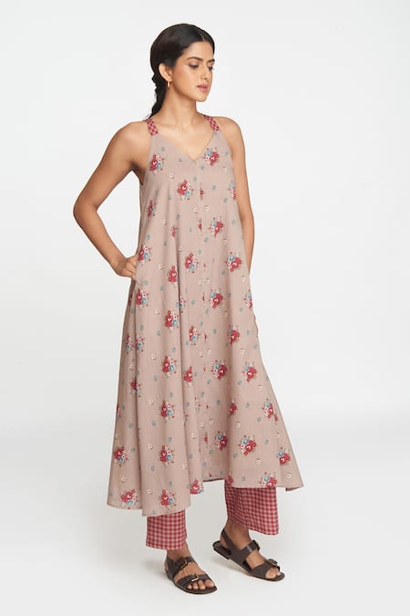 Shop_Sinjhar_Beige Chanderi, Cotton, Silk Embroidery V-neck Printed Kurta Set _Online_at_Aza_Fashions