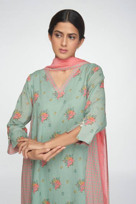 Buy_Sinjhar_Teal Cotton, Chanderi Embroidery Split V-neck Dull Floral Kurta Set _Online_at_Aza_Fashions