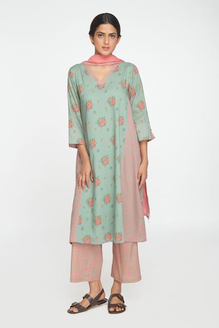 Sinjhar Teal Cotton, Chanderi Embroidery Split V-neck Dull Floral Kurta Set 