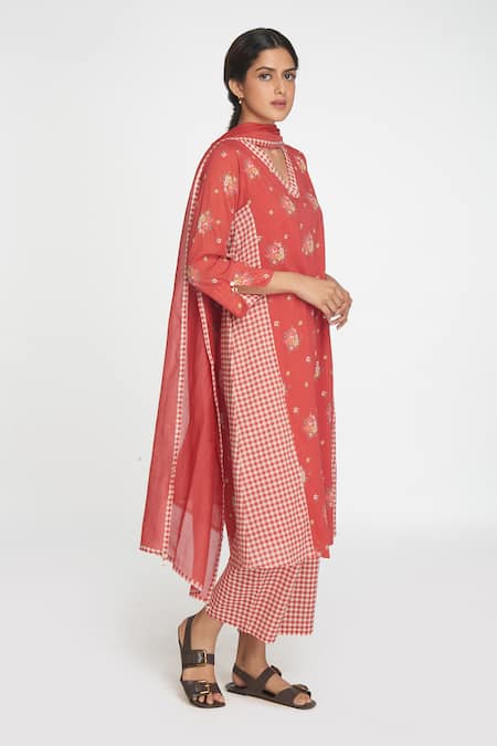 Shop_Sinjhar_Red Cotton, Chanderi Split V-neck Floral Printed Kurta Set _Online_at_Aza_Fashions