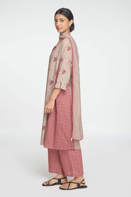 Buy_Sinjhar_Beige Cotton, Chanderi Embroidery V-neck Floral Printed Kurta Set _Online_at_Aza_Fashions