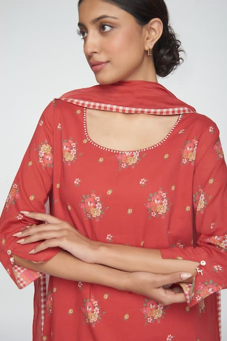 Buy_Sinjhar_Red Cotton, Chanderi Keyhole Neck Floral Printed Kurta Set 