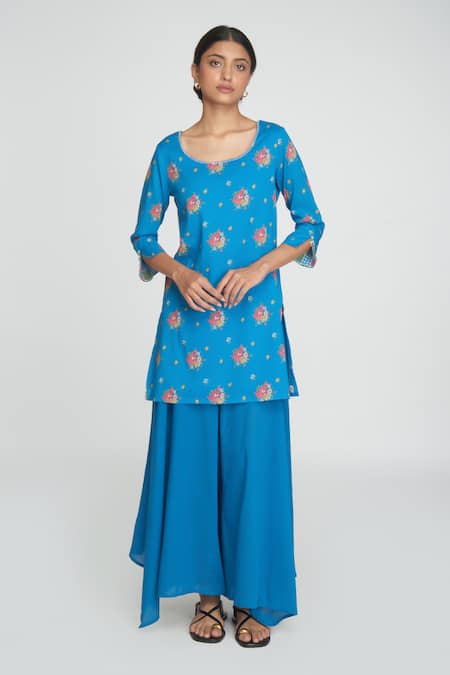 Sinjhar Blue Cotton, Chanderi Embroidery Round Neck Floral Printed Kurta Set Online at Aza Fashions Sinjhar_Blue Cotton, Chanderi Embroidery Round Neck Floral Printed Kurta Set _Online_at_Aza_Fashions