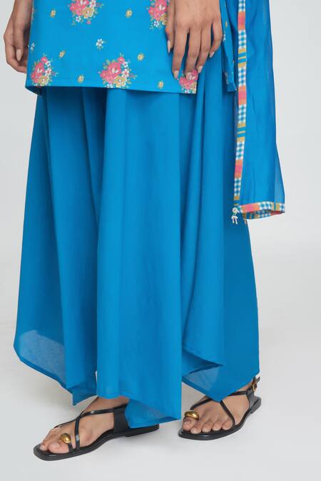 Buy Sinjhar Blue Cotton, Chanderi Embroidery Round Neck Floral Printed Kurta Set Buy_Sinjhar_Blue Cotton, Chanderi Embroidery Round Neck Floral Printed Kurta Set