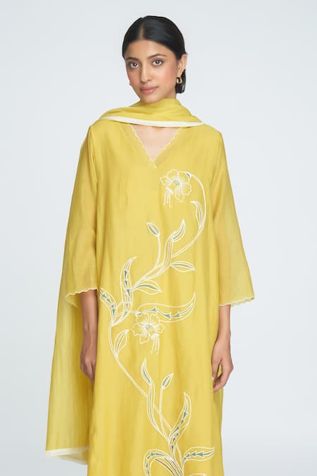 Sinjhar_Yellow Chanderi, Cotton Embroidery V-neck Kurta Set _at_Aza_Fashions
