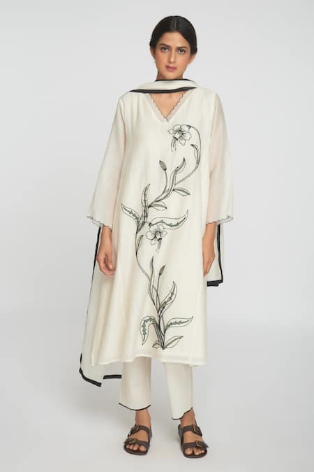 Sinjhar White Chanderi, Cotton Embroidery V-neck Printed Kurta Set 