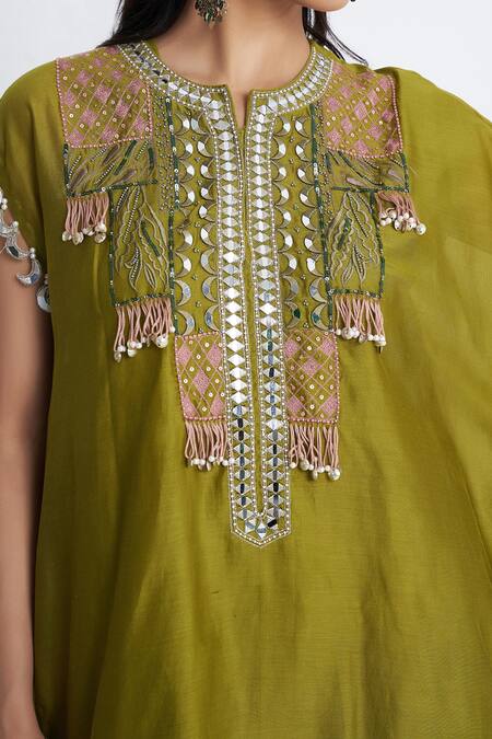 Buy Siyona By Ankurita Green Chanderi, Organza Mirrors Split V-neck Leher Kaftaan Set Buy_Siyona By Ankurita_Green Chanderi, Organza Mirrors Split V-neck Leher Kaftaan Set