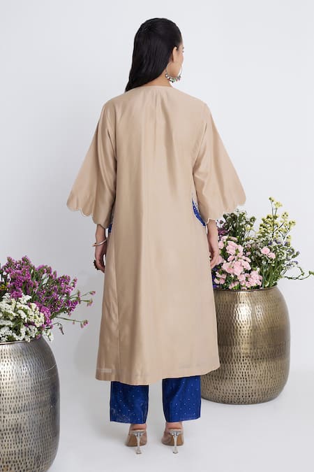 Siyona By Ankurita Beige Chaand Baresham Kurta Set 