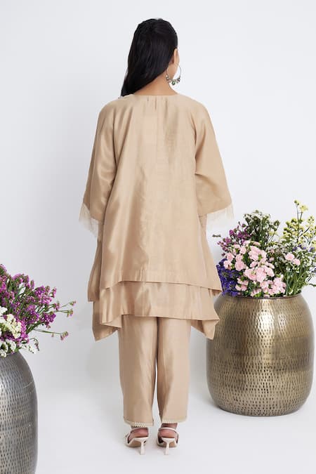 Siyona By Ankurita Beige Dhaagon Ka Jaal Kurta Set 