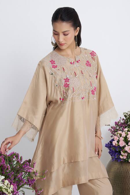 Shop_Siyona By Ankurita_Beige Chanderi, Organza Embroidery, Sequins Split Dhaagon Ka Jaal Kurta Set _Online_at_Aza_Fashions