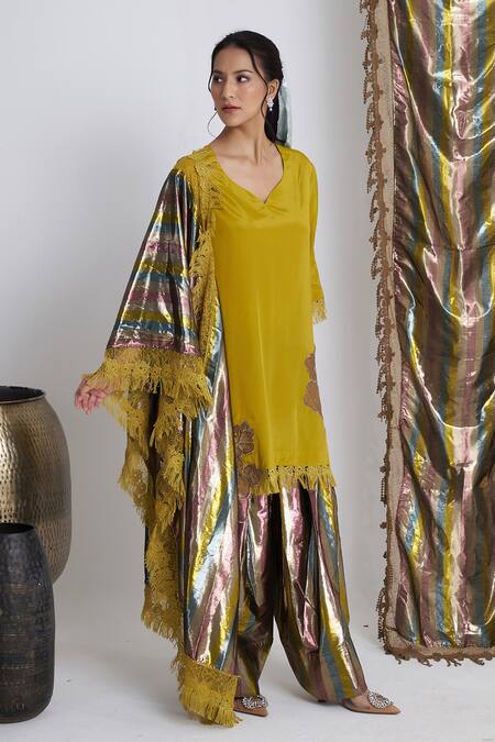 Siyona By Ankurita Mustard Viscose, Crepe, Cotton Embroidery V-neck Farshi Set at Aza Fashions Siyona By Ankurita_Mustard Viscose, Crepe, Cotton Embroidery V-neck Farshi Set _at_Aza_Fashions