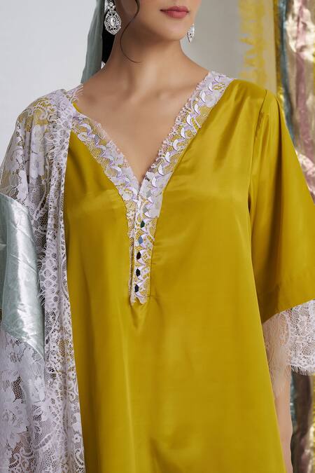 Shop_Siyona By Ankurita_Mustard Viscose, Crepe, Cotton Lace V-neck Sarson Sitara Farshi Set _Online_at_Aza_Fashions