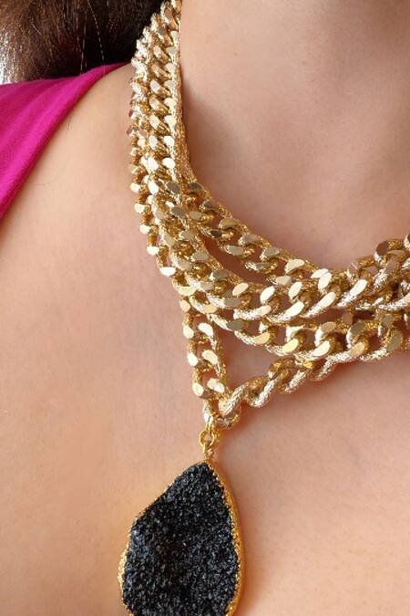 Studio6 Jewels_Black Contemporary Pendant Necklace With Stone_Online_at_Aza_Fashions