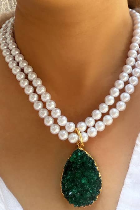 Studio6 Jewels Green Contemporary Pendant Necklace 