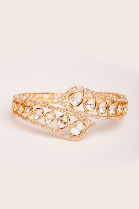 Zevar By Geeta_Gold Plated Stones Designer Finish Kundan Bracelet _Online_at_Aza_Fashions