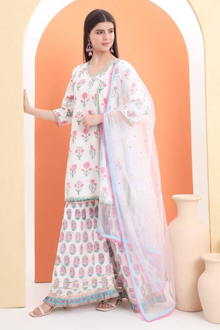 Buy Minime Organics Off White Cotton Sequins Floral Print Kurta Set Online at Aza Fashions Buy_Minime Organics_Off White Cotton Sequins Floral Print Kurta Set _Online_at_Aza_Fashions