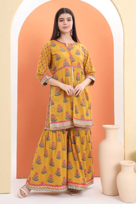 Minime Organics_Yellow Cotton Embroidery, Sequins Printed Kurta Set With Dupatta _Online_at_Aza_Fashions