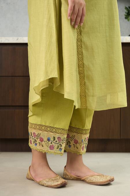OMI_Lavender Chanderi, Cotton Satin Embroidery Lime Green Straight Kurta Set _at_Aza_Fashions