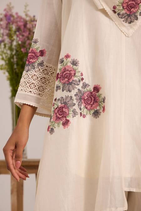 Buy_OMI_Off White Chanderi, Cotton Satin Embroidery Cowl Neck Kurta Set _Online_at_Aza_Fashions