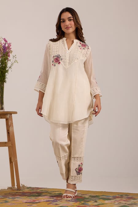 OMI Off White Chanderi, Cotton Satin Embroidery Split V-neck Pant Set 